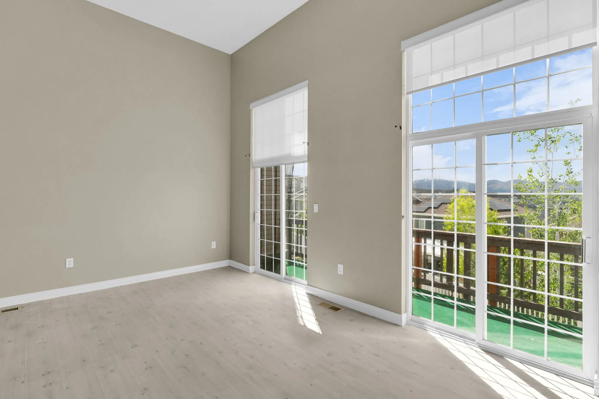 Vaulted ceilings and wood-finish flooring