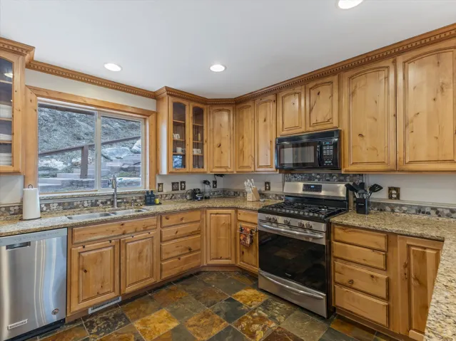 390 Matterhorn Dr, Park City, Utah 84098
