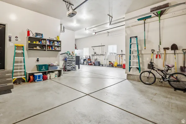 Gigantic Oversized Garage!