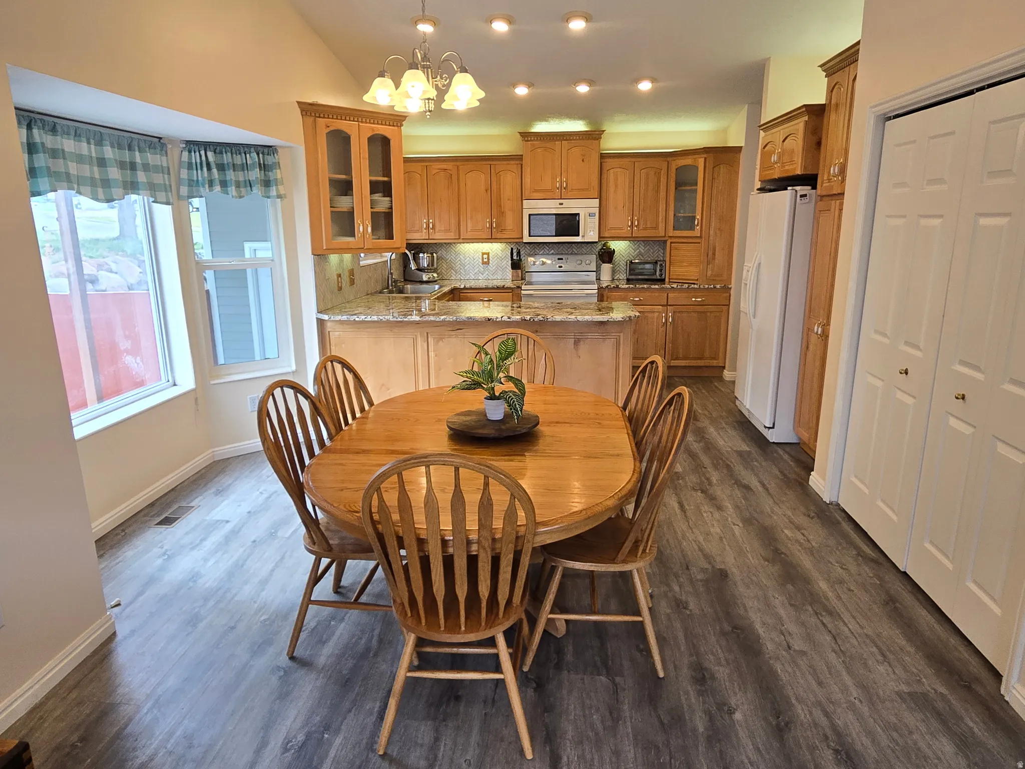 Open kitchen and dining area.