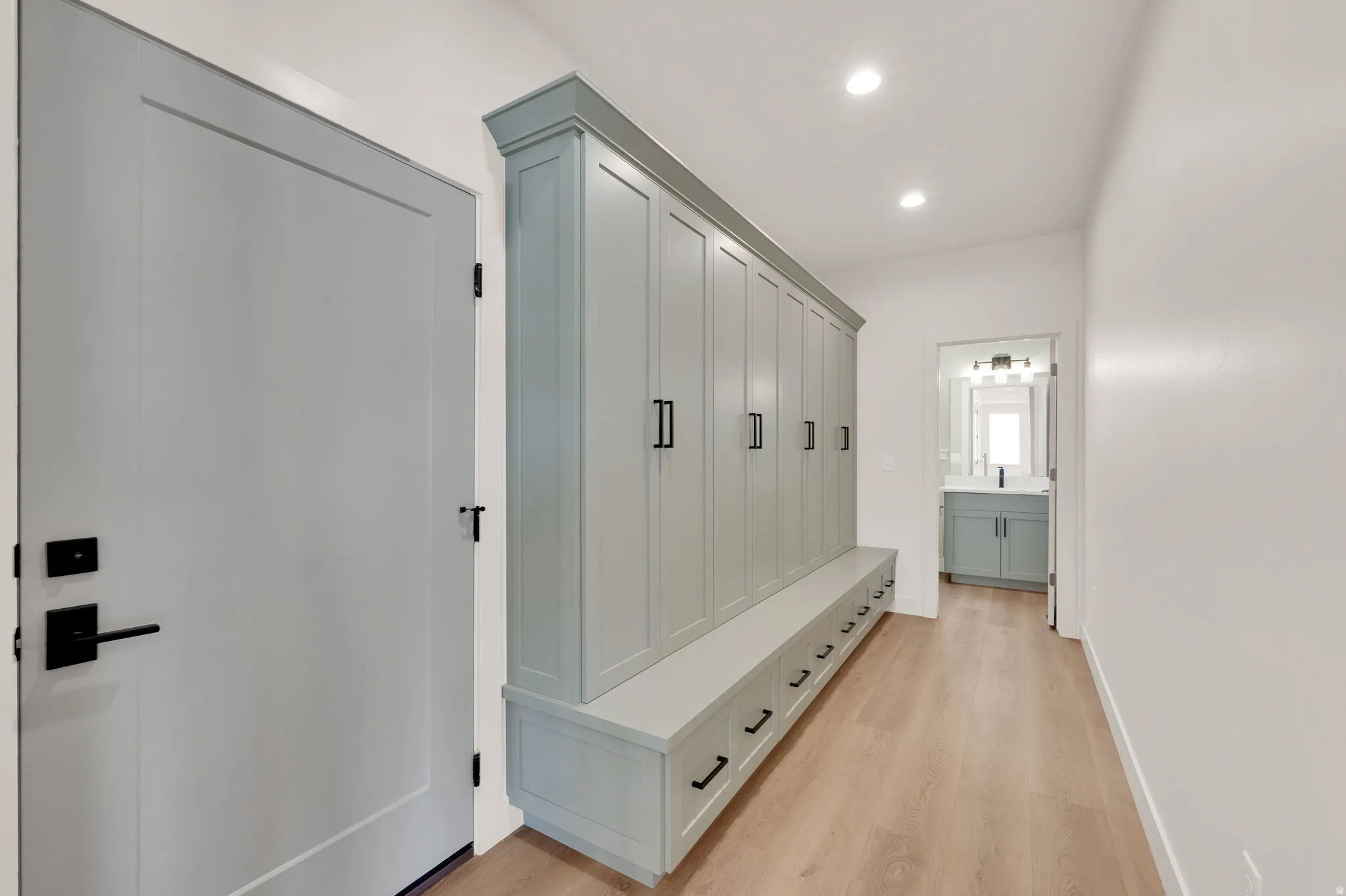 Mudroom w/lockers and half bath