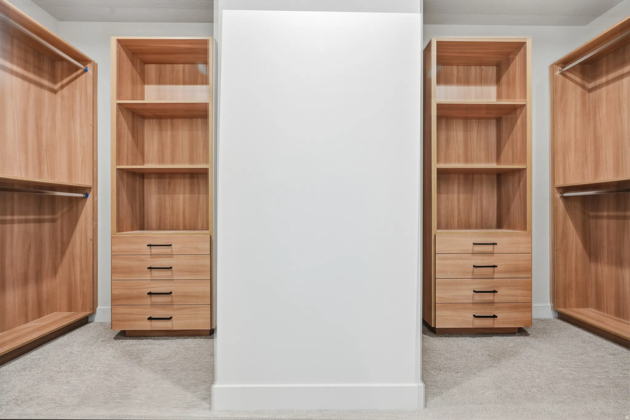 Primary Ensuite His/Hers Walk-in Closet