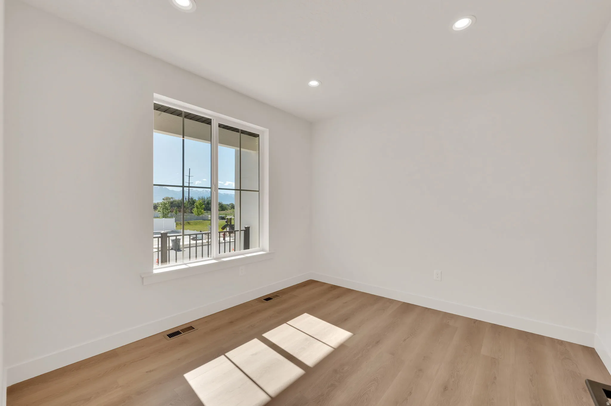Front Den/Office