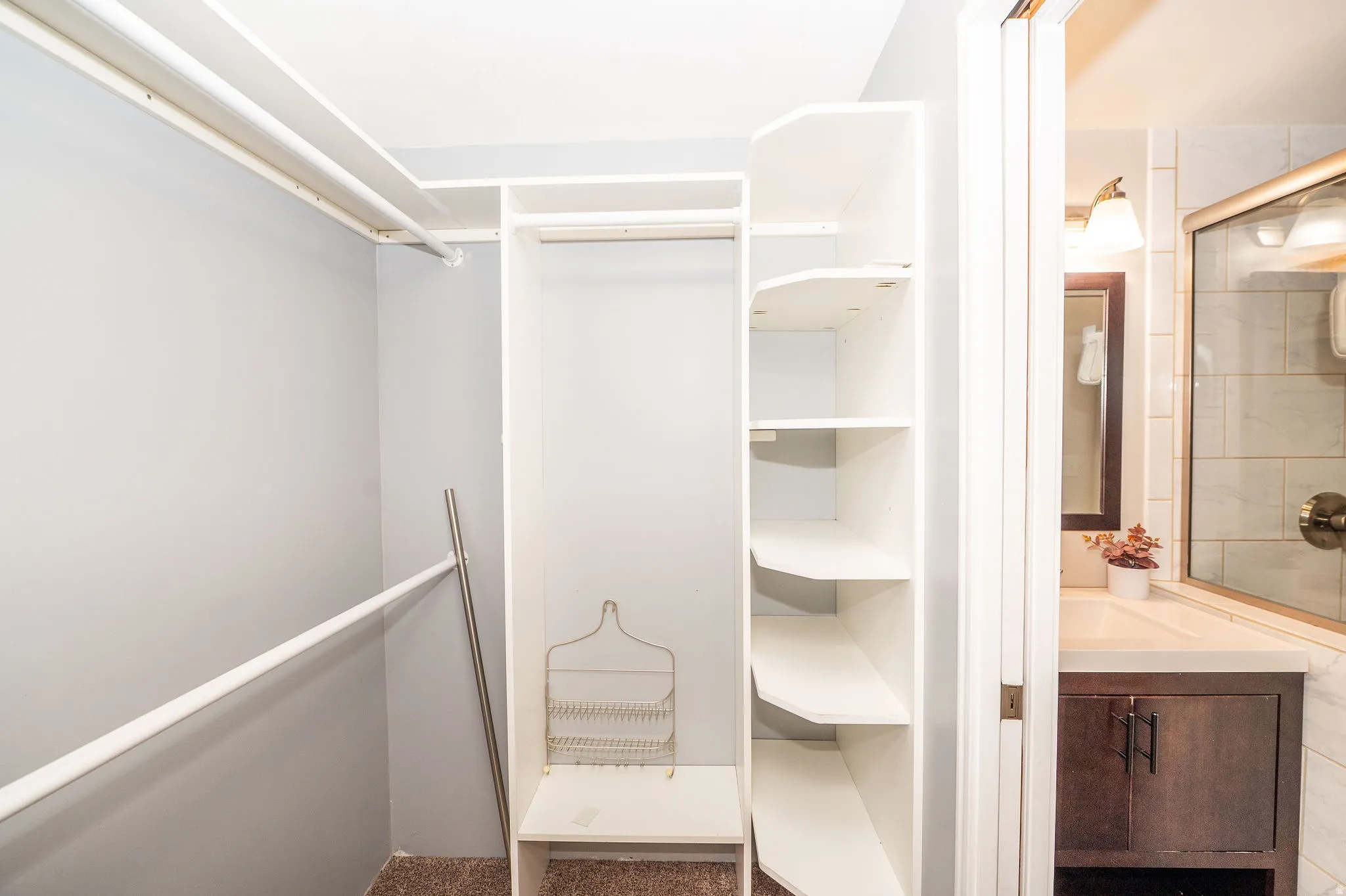 Walk-in closet