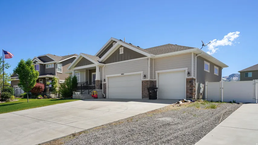 Three bay garage, 40 foot RV parking.