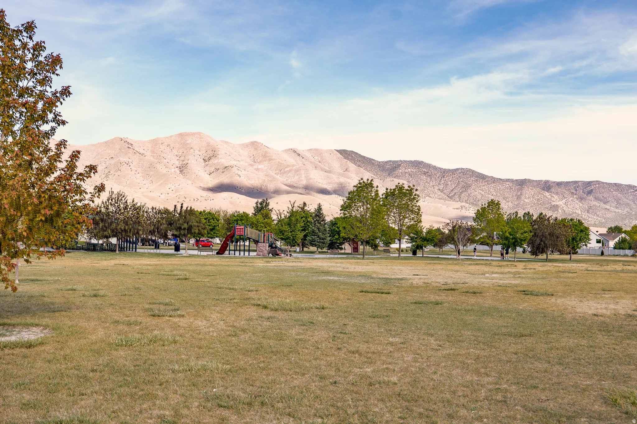 Huge Park a few feet away.