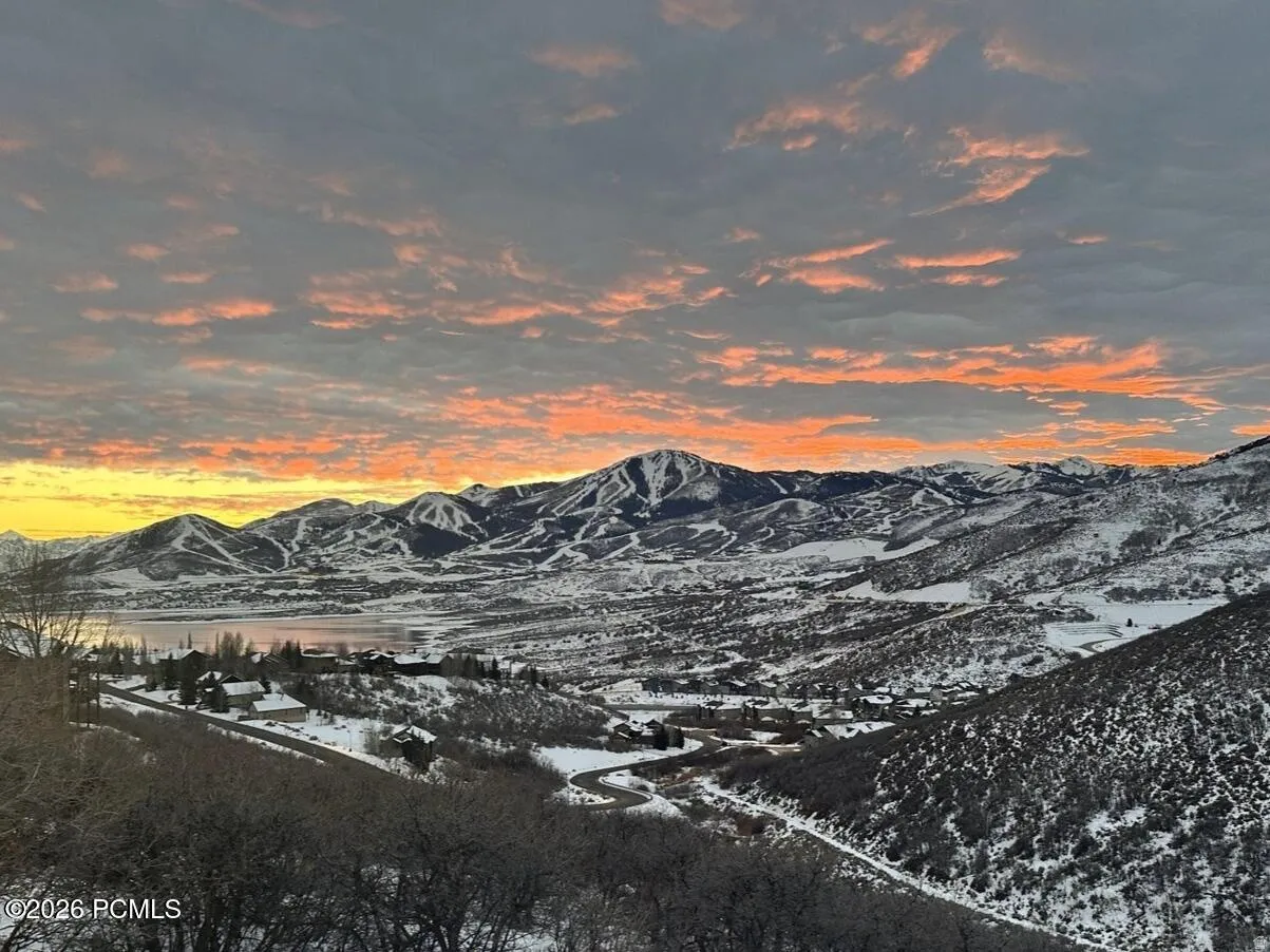 Image quality insufficient for descriptionView of Sunset over Deer Valley Ski ResortView of Sunset from Surrounding Community