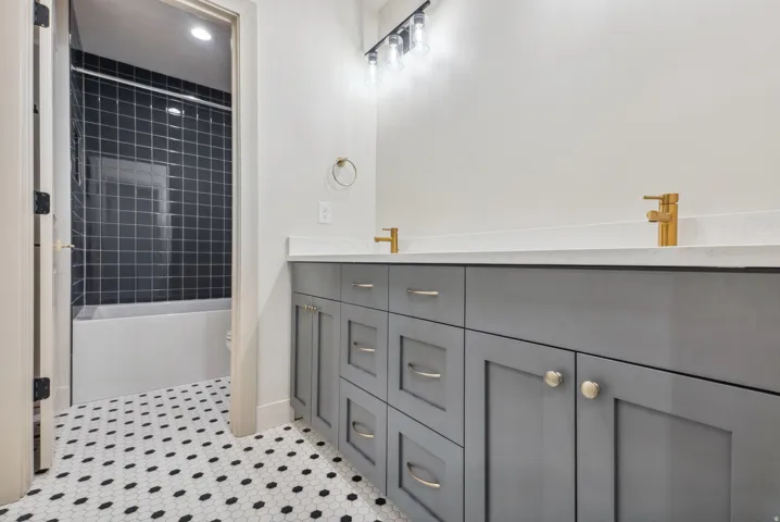 Bathroom #3