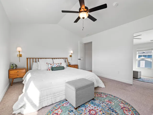Vaulted ceiling with an integrated ceiling fan and light fixture