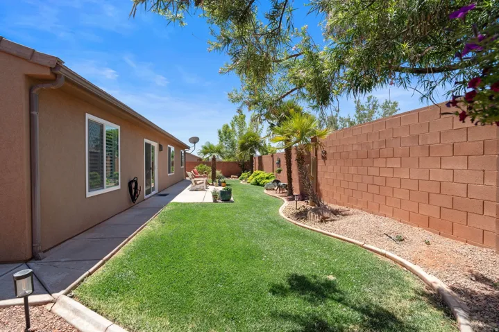 76 S 330 W, Ivins, Utah 84738