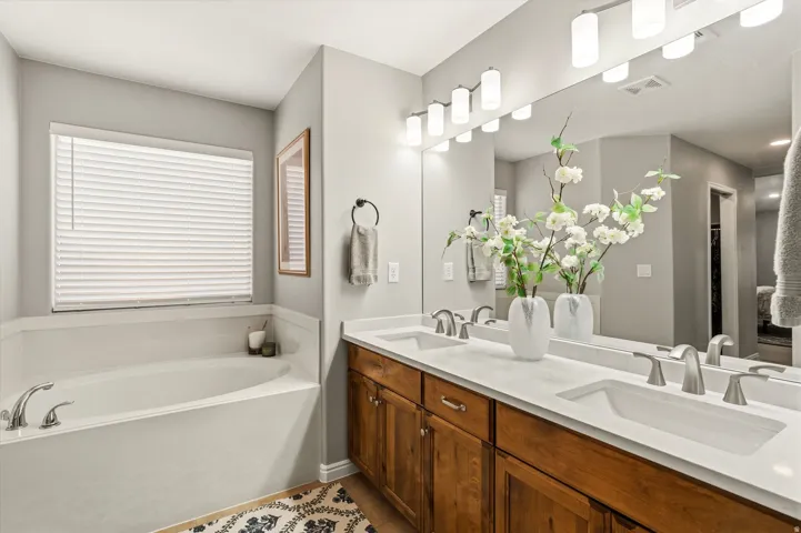 76 S 330 W, Ivins, Utah 84738