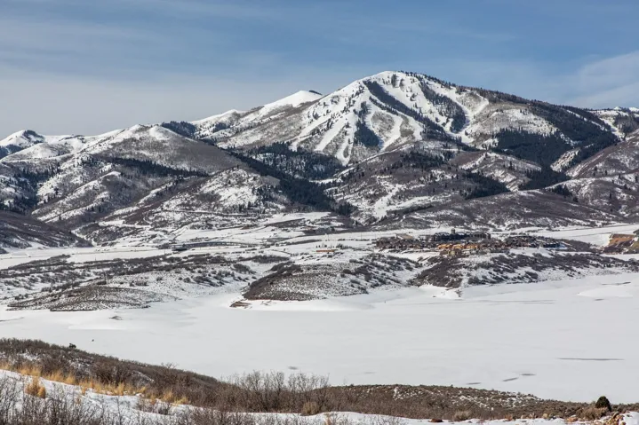 10887 N Reflection Ln, Hideout, Utah 84036
