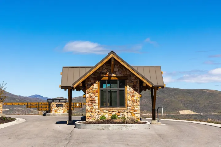 10887 N Reflection Ln, Hideout, Utah 84036