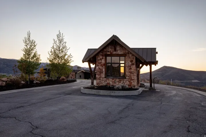 10887 N Reflection Ln, Hideout, Utah 84036