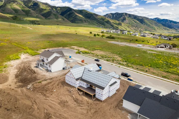 1139 E Center St, Hyde Park, Utah 84318