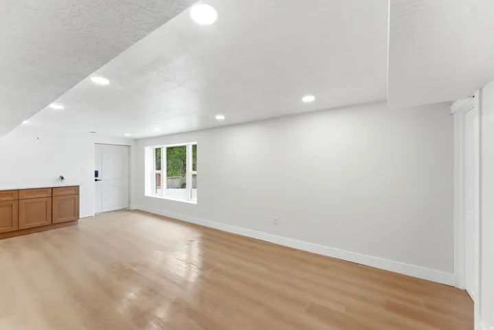 4215 S Holladay Blvd, Holladay, Utah 84124
