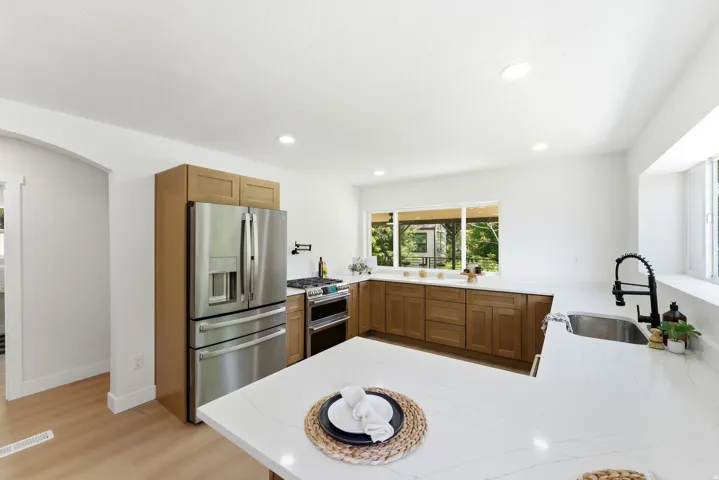 4215 S Holladay Blvd, Holladay, Utah 84124