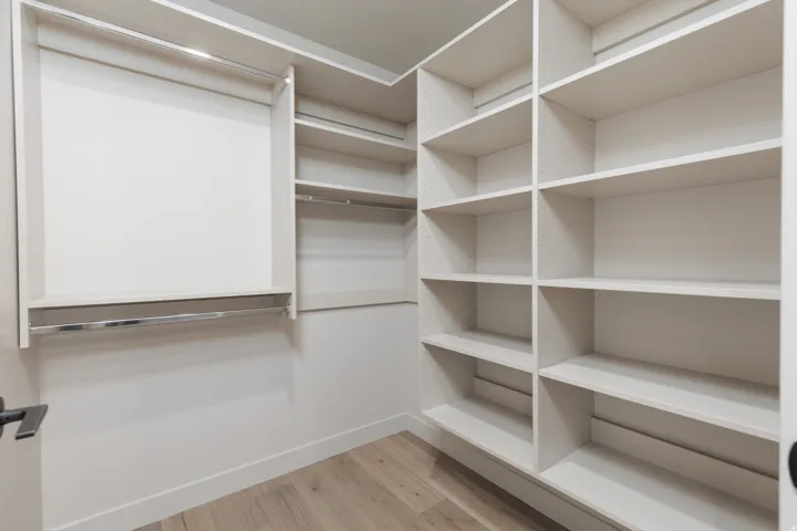 Guest suite #2 walk-in closet