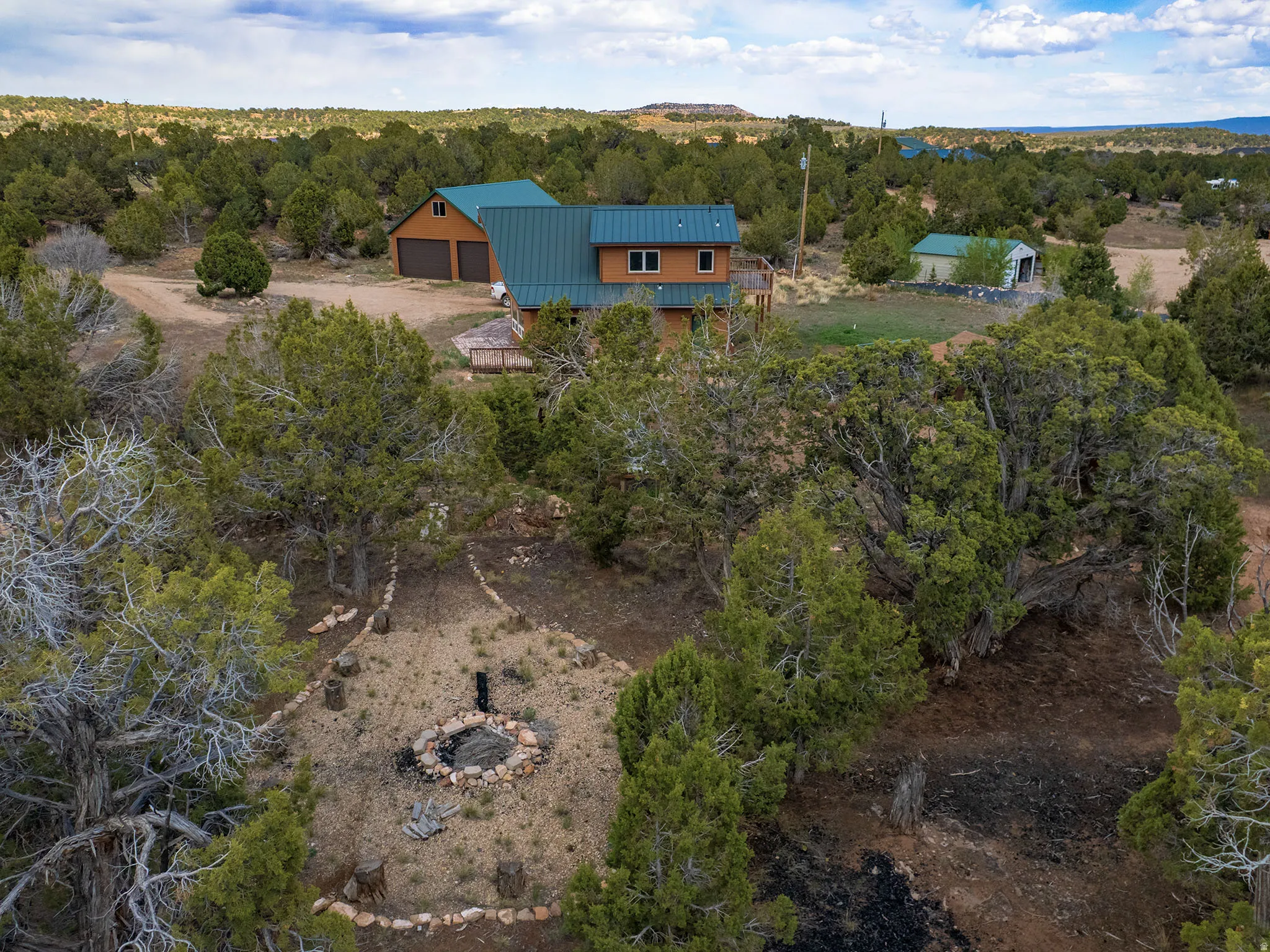 Beautiful Cabin on 5 Acres!