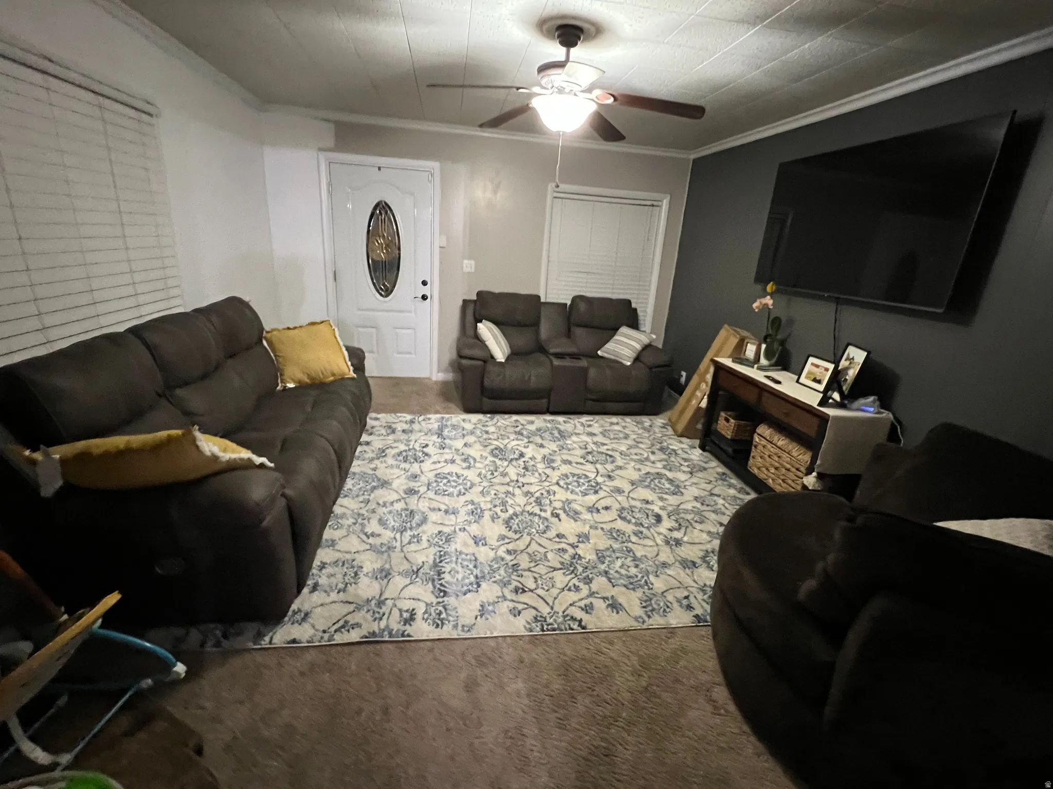Reverse of family room.