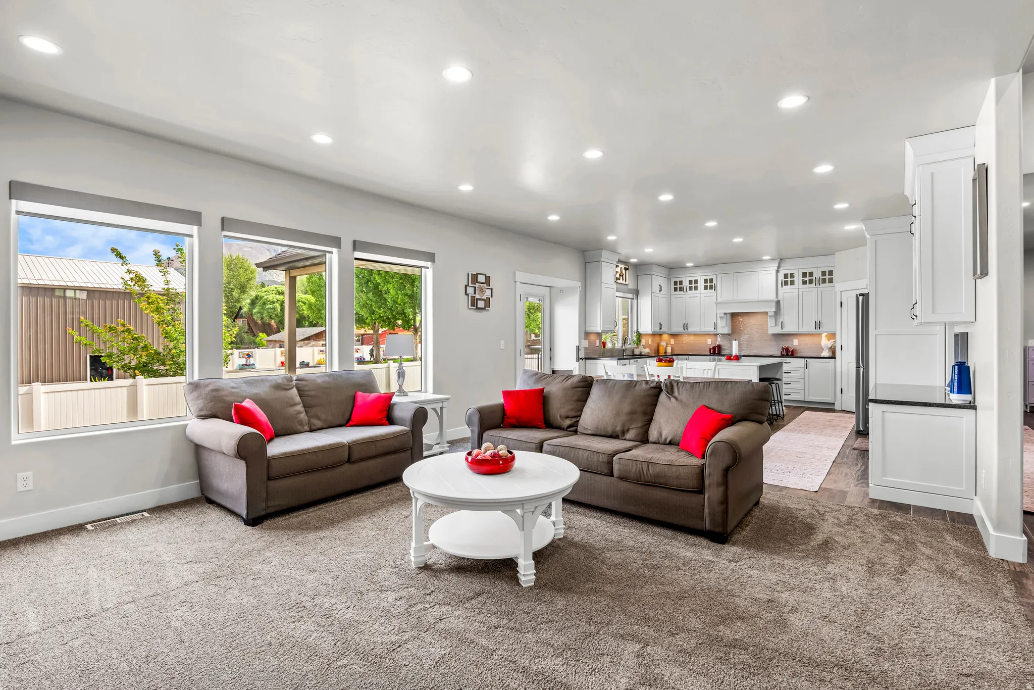 Open-concept living area featuring recessed lighting