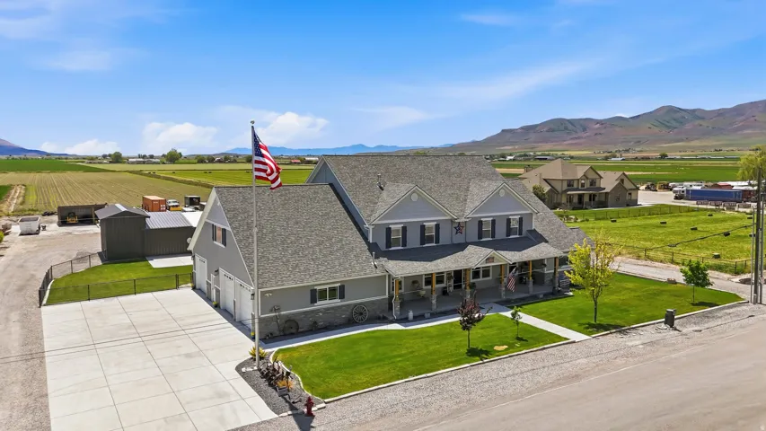 10195 W 11600 N, Bothwell, Utah 84337