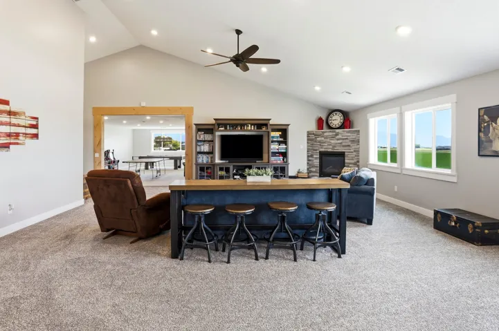 10195 W 11600 N, Bothwell, Utah 84337