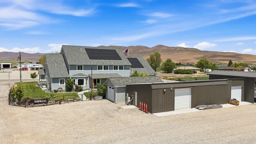 10195 W 11600 N, Bothwell, Utah 84337