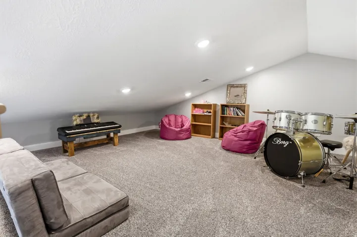 10195 W 11600 N, Bothwell, Utah 84337