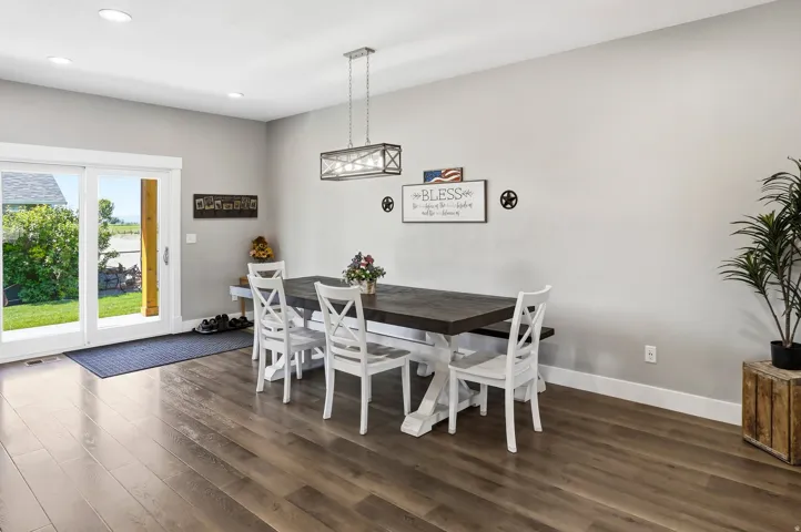 10195 W 11600 N, Bothwell, Utah 84337