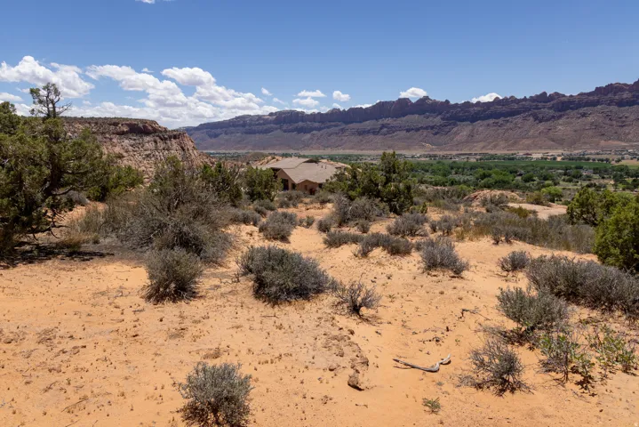 2176 Navajo Hts, Moab, Utah 84532