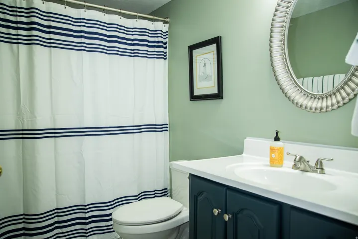 Basement full bathroom