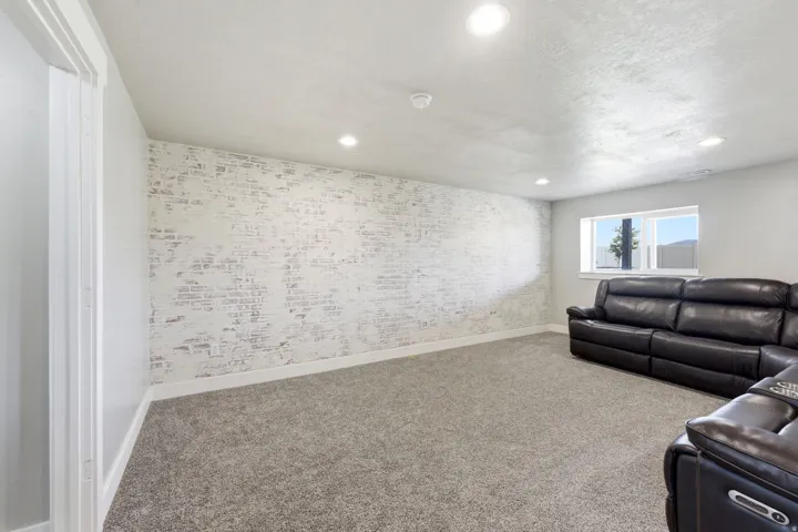 11160 N 8400 W, Tremonton, Utah 84337