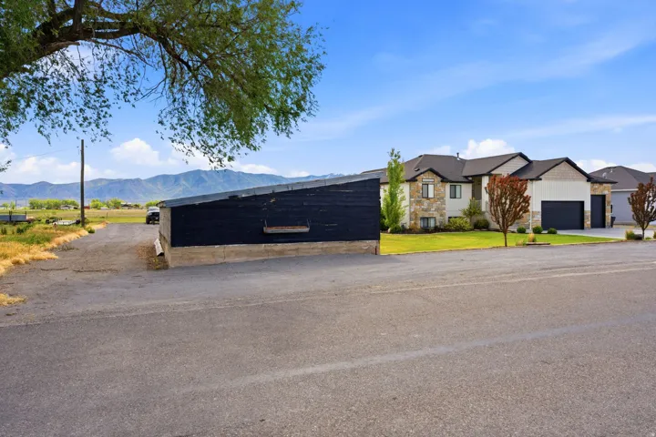 11160 N 8400 W, Tremonton, Utah 84337