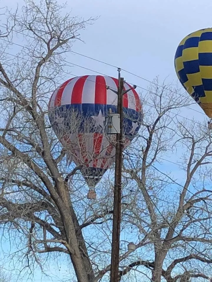 Hot Air Balloon Fest viewable from front yard of the property.