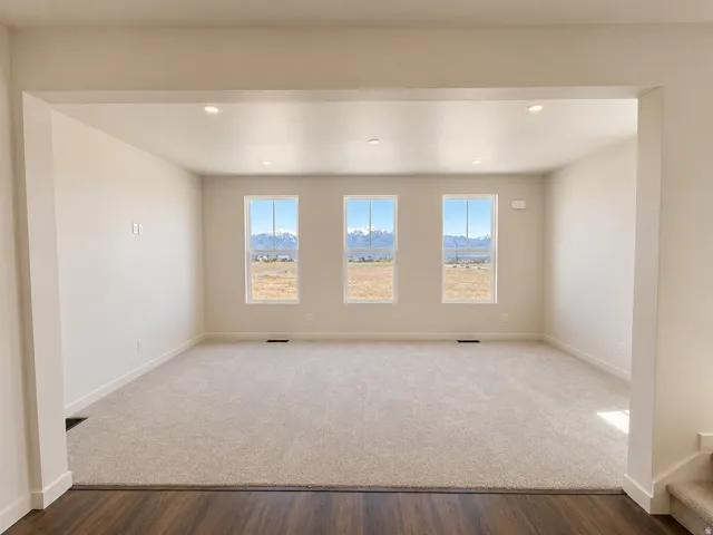 Large family room just off the kitchen with amazing Mountain Views
