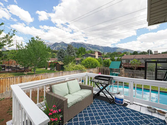 Lovely deck and open mountain views