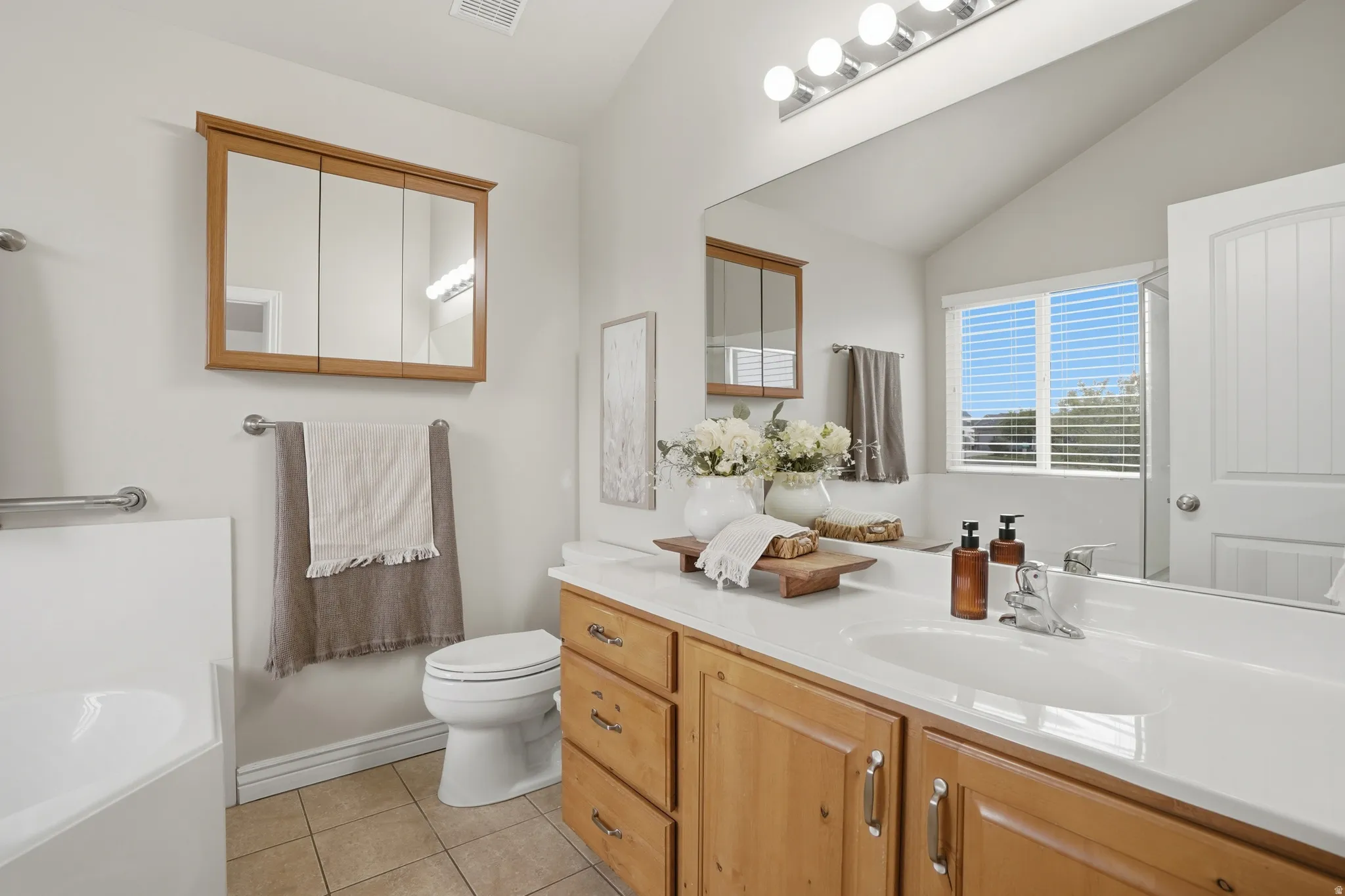 Primary bedroom on-suite