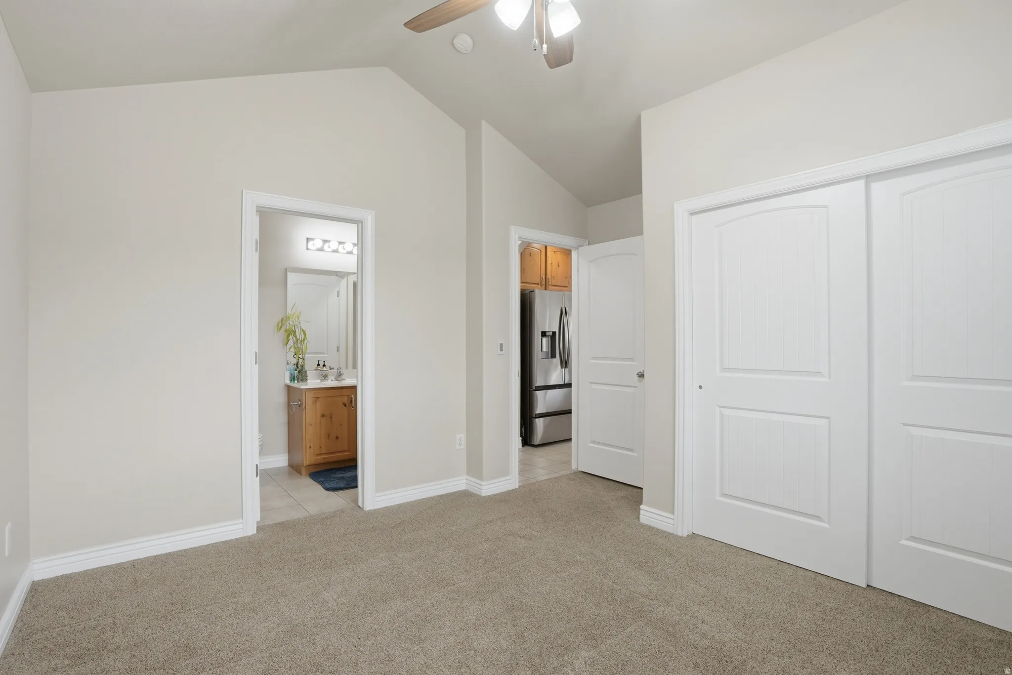 Guest bedroom with its own bathroom