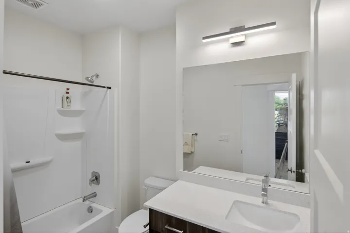 Second full bath on the third floor