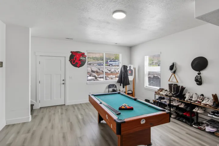 Spacious recreational room