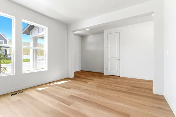 1208 W Mahogany St, Saratoga Springs, Utah 84045