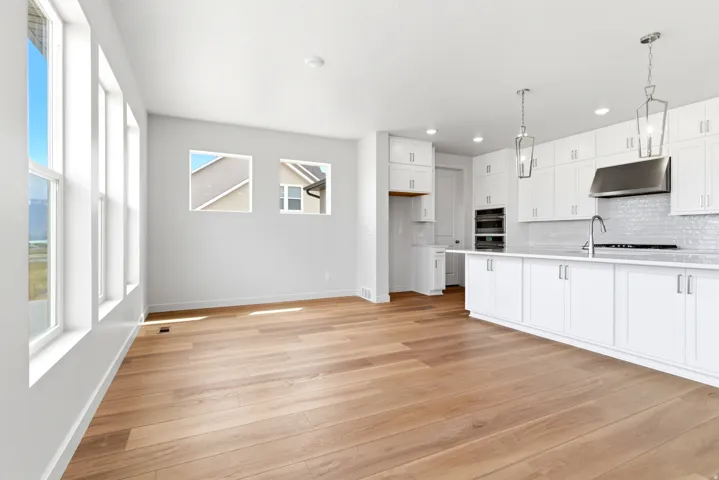 1208 W Mahogany St, Saratoga Springs, Utah 84045