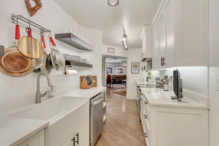 900 S Donner Way #408, Salt Lake City, Utah 84108