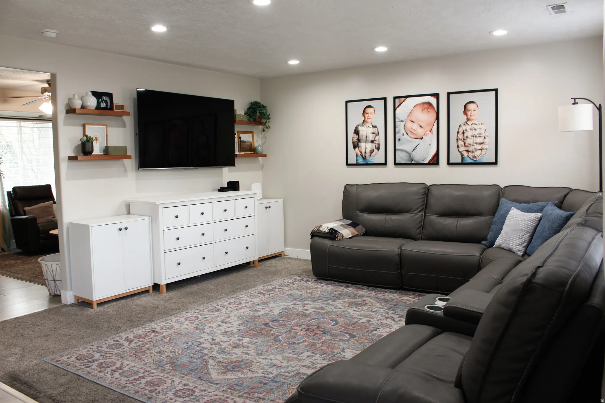 Spacious room with lots of natural light. Access to the backyard.