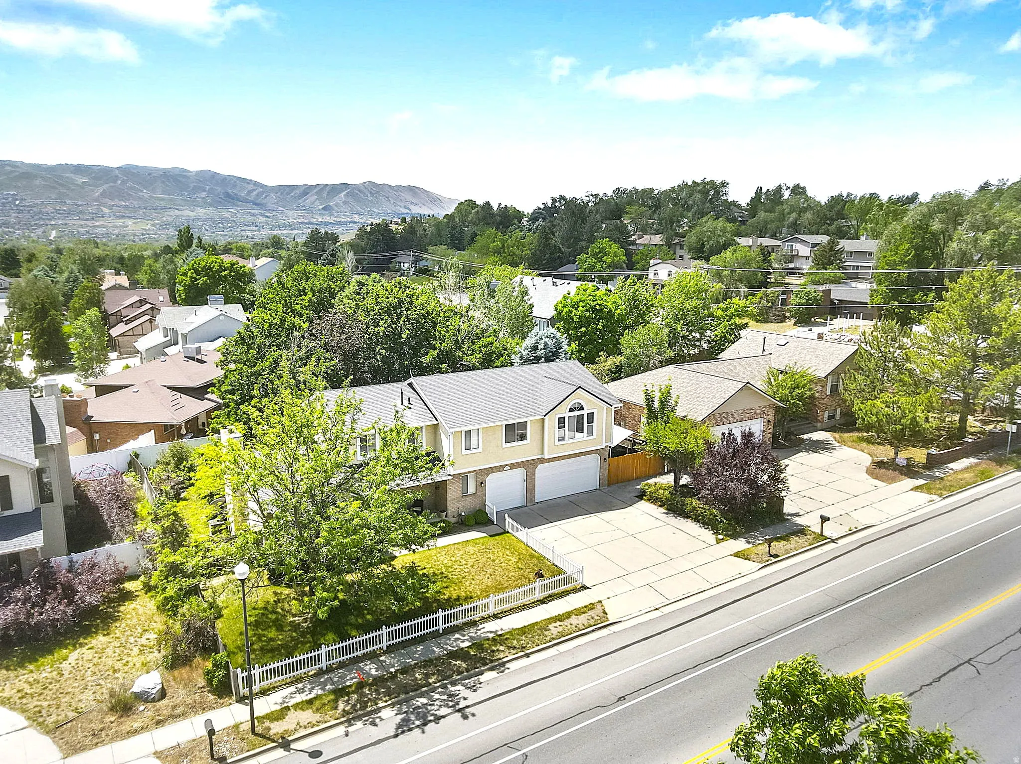 Aerial perspective of front side of home.