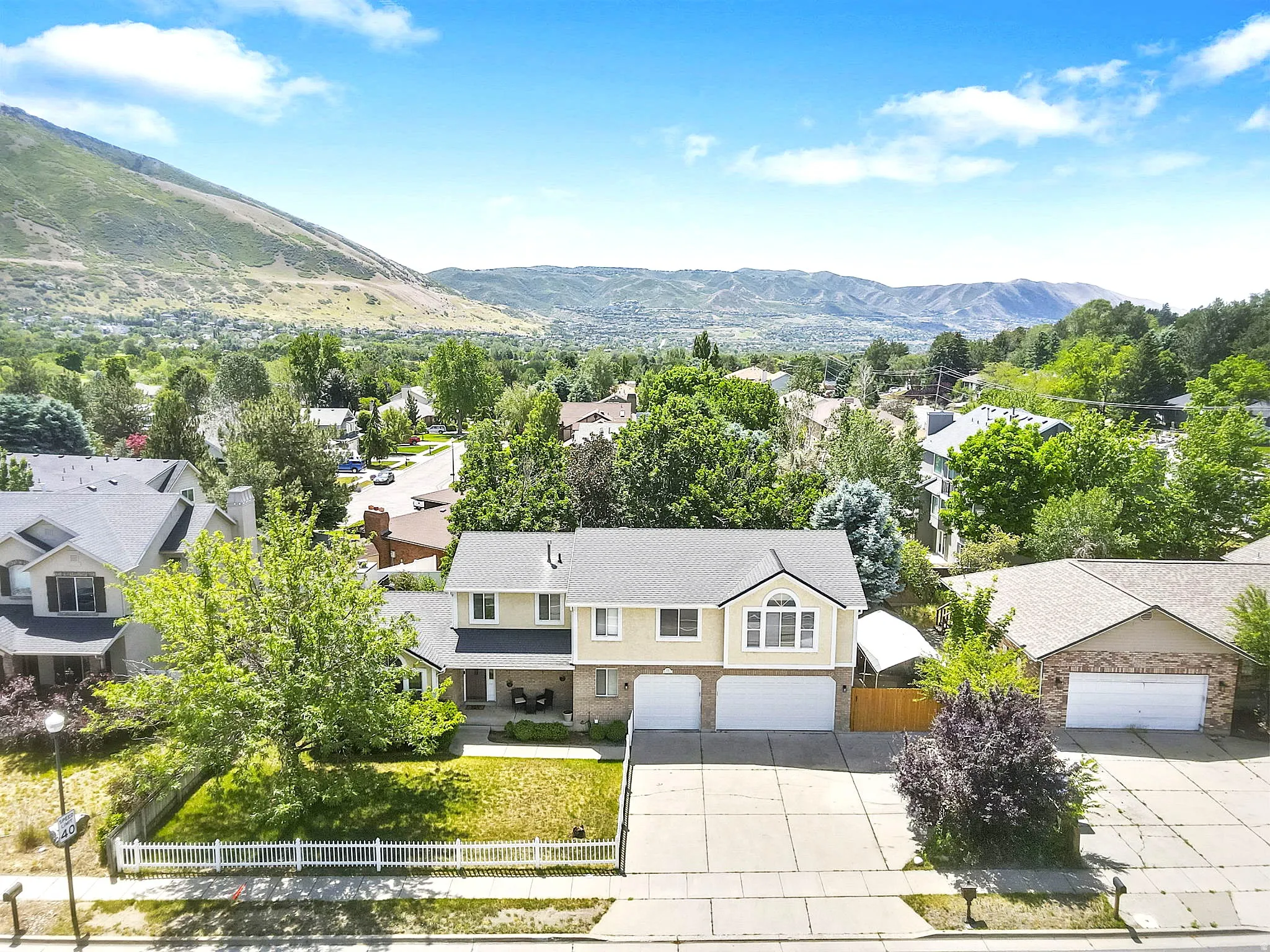 Aerial perspective of front of home.