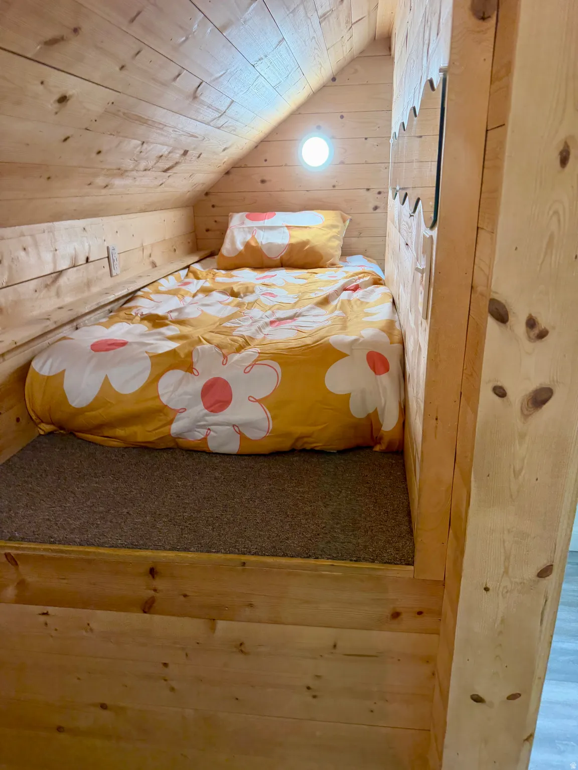 Image of how the cubby was used prior to seller moving out