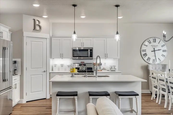 Contemporary white kitchen