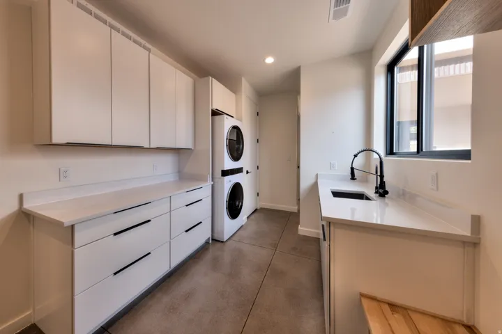 2209 Salida Del Sol, Moab, Utah 84532
